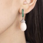 Orecchini Pendenti in Oro Bianco Corallo Smeraldi e Diamanti - OR809C/2