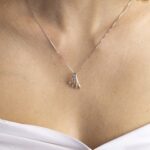 Collana con Pendente in Oro Bianco con Diamanti - 037