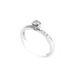 Anello Solitario in Oro Bianco con Diamanti - KLID304