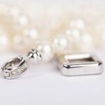 Collana Girocollo in Perle e Oro Bianco con Diamanti - C219M2-5