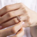 Anello a Tre Fasce in Oro Bianco con Diamanti e Rubini - 0116