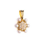 Pendente in Oro Giallo con Perle Naturali - PIR26M