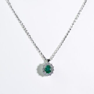 Collana Clesi in Oro Bianco con Diamanti e Smeraldo - 10820