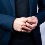 Anello Chevalier Ovale da Uomo in Oro Giallo 18kt Personalizzabile - AN33573